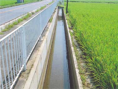 Ｌ型水路 施工例